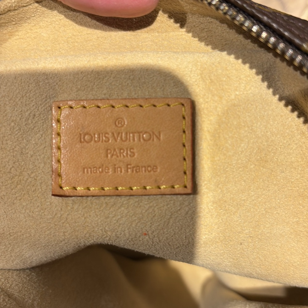 EUC Louis Vuitton Manhattan PM Monogram 👜 handbag with lock and key #314 - Picture 10 of 16
